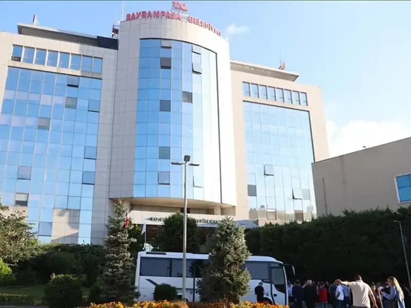 Bayrampaşa Belediyesi'nde Yolsuzluk İddiaları: Kadıoğlu Tahliye Edildi