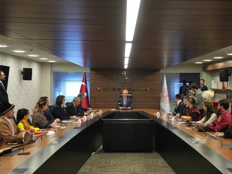 Kültür Bakanı Ersoy, Nevruz'da TÜRKSOY Heyetini Ağırladı