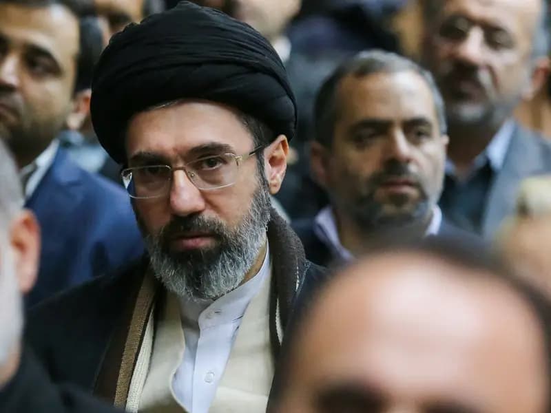 İran'ın Dini Lideri Mücteba Hamaney, Saldırıda Yaralandı