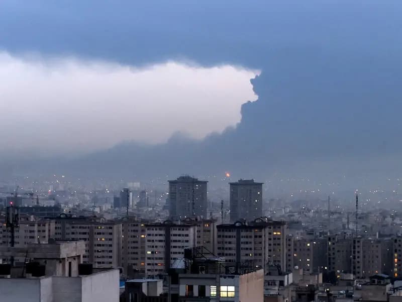 Tahran’daki Petrol Saldırısı: Kirlilik Sorunları Büyüyor