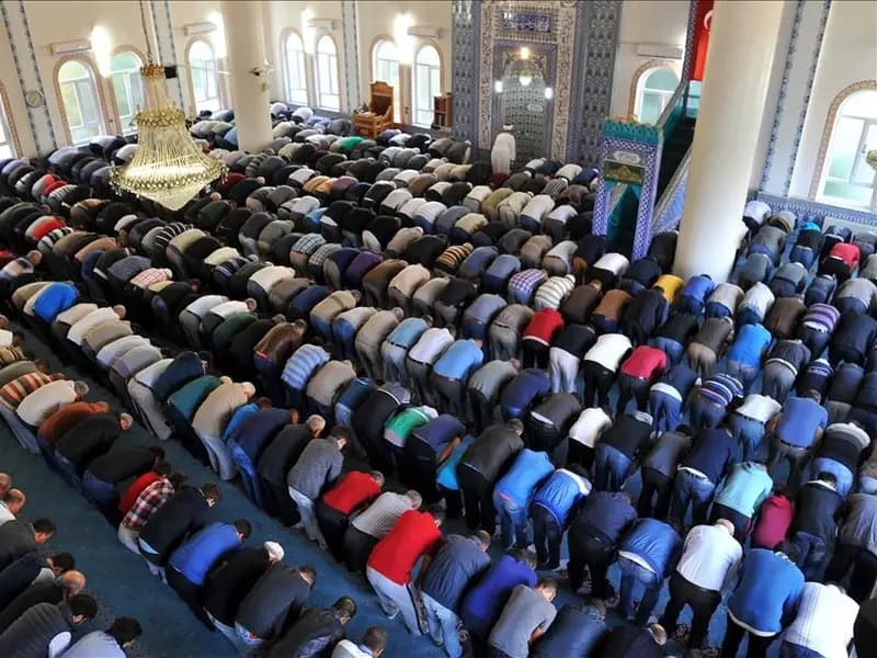 Bayram Namazı Kılma Rehberi: Diyanet'in Önerileri