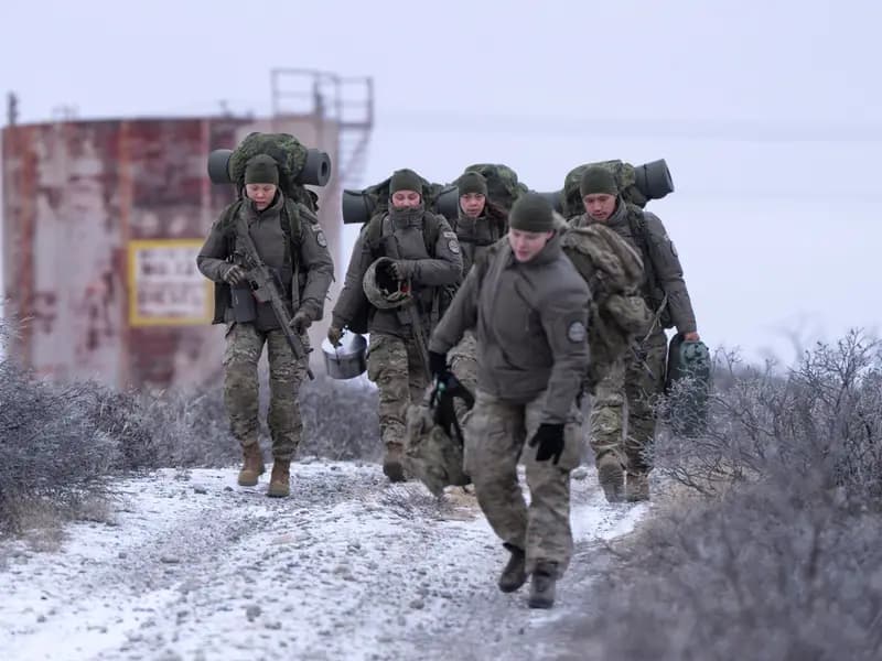 Grönland'da Askeri Hazırlıklar: Gerçek Bir Tehdit Mi?