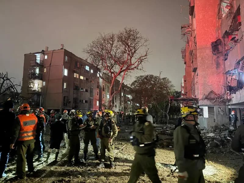 İran Saldırısı: Dimona ve Arad'da Tahribat ve Yaralılar