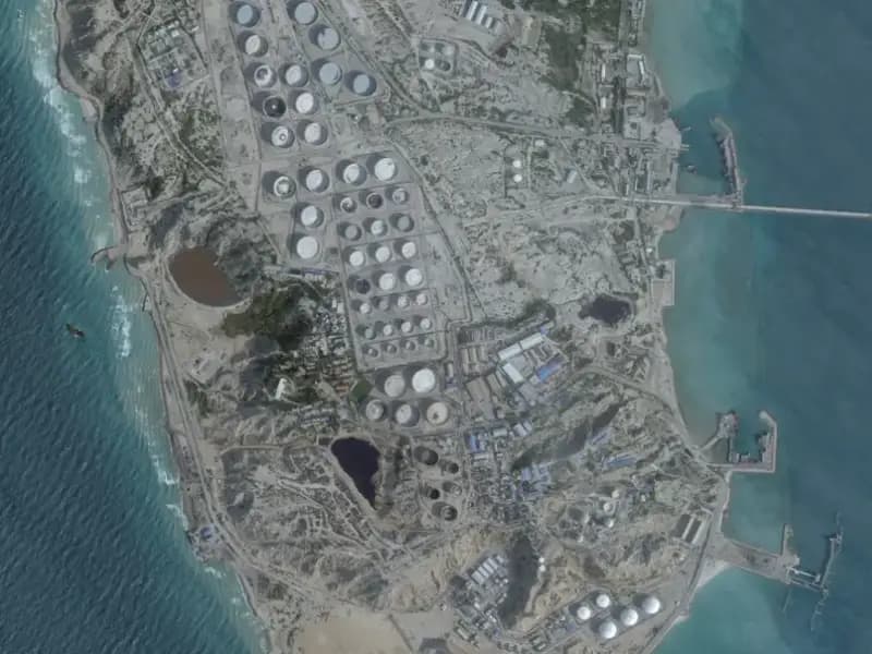 Hark Adası'na El Koyma Planı: Hürmüz Boğazı'ndaki Çatışma