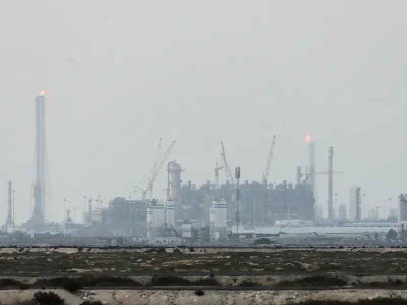 İran, Katar'daki LNG Tesisine Saldırarak Enerji Ticaretini Kasıtlıyor