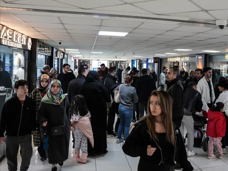 İstanbul Kuyumcukent'te Altın Stokları Tükendi, Talep Patladı