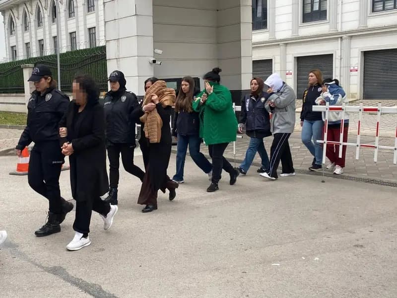 Kocaeli'de Dolandırıcılık Operasyonu: 18 Şüpheli Tutuklandı