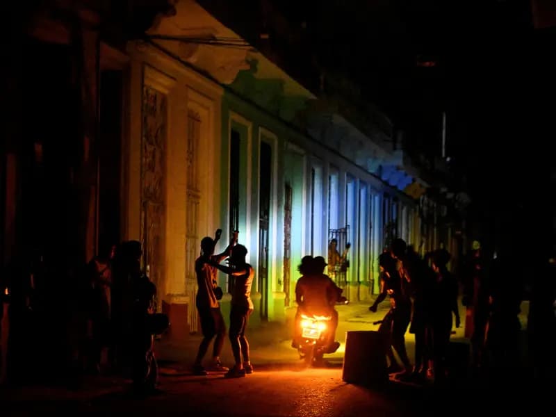 Küba'da Şiddetli Deprem, Elektrik Kesintileri Yaşanıyor