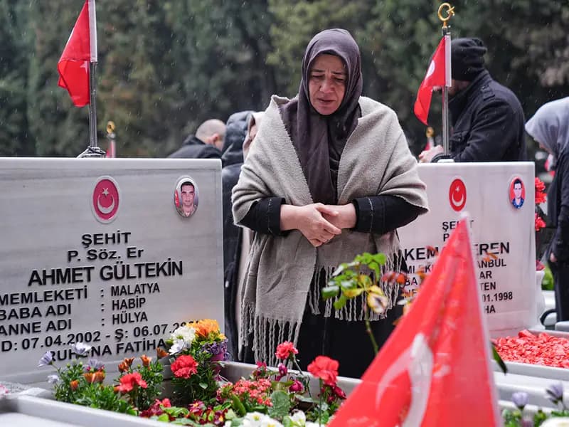 Edirnekapı Şehitliği'nde Ramazan Bayramı'nda Anma Töreni