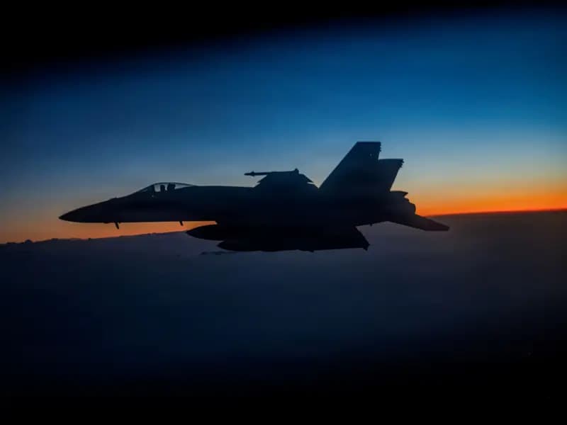 ABD, Hürmüz Boğazı'nda Gerilimi Artırmak Üzere Asker Gönderiyor