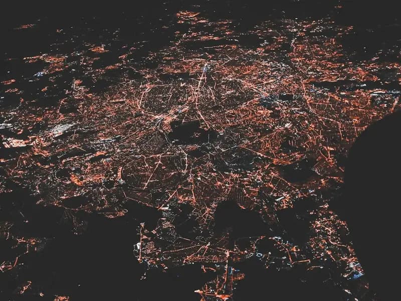 Hürmüz Boğazı'ndaki Gerginlik, Deniz Teknolojisini Sarsıyor