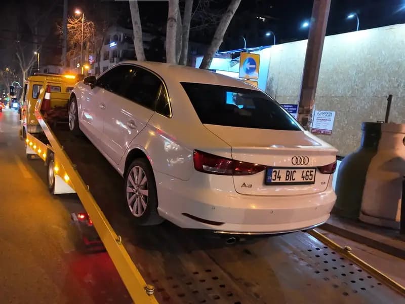 Kadıköy'de Trafik İhlali Yapan Sürücüye Yüksek Ceza